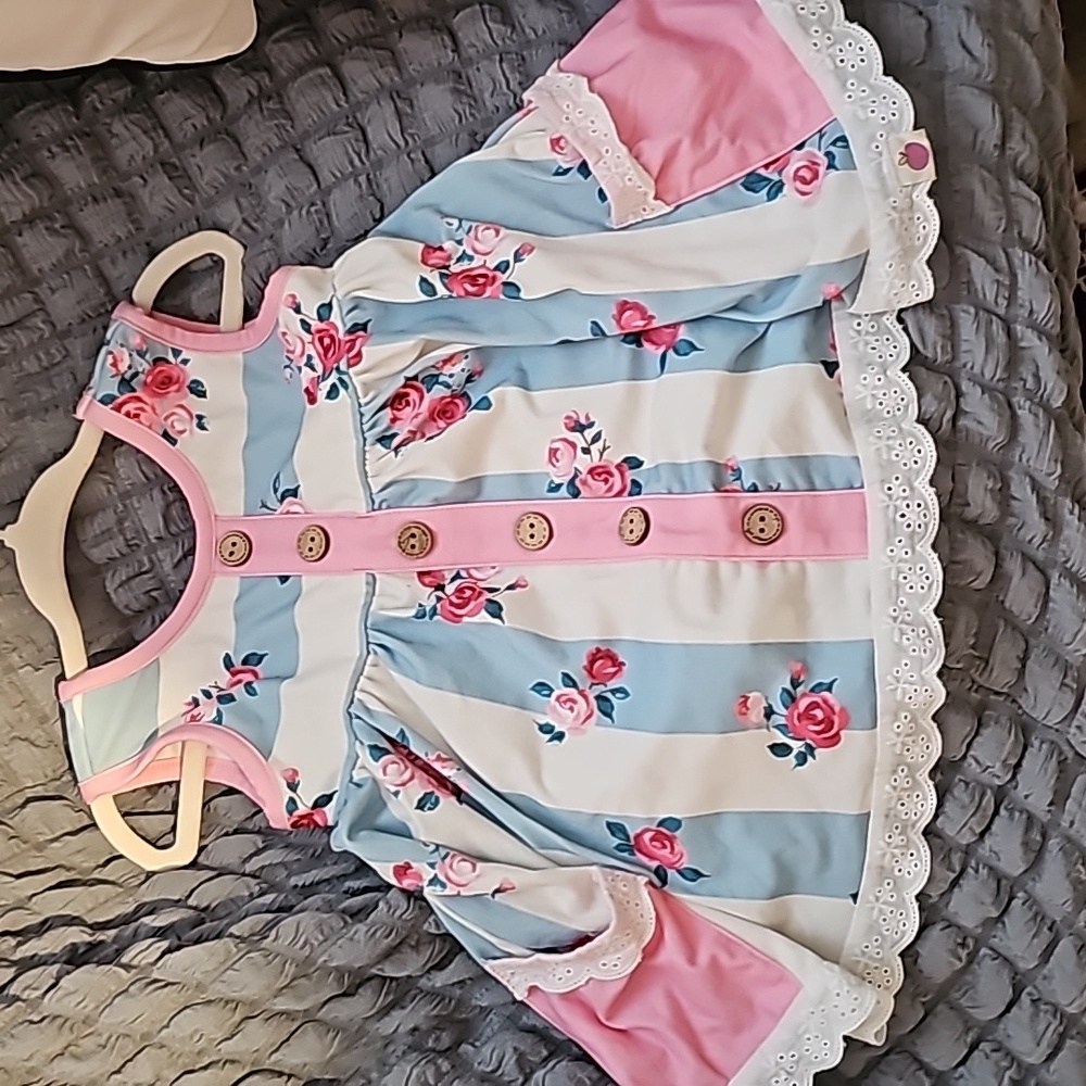 Linen pink cheeky plum shorties bummies & floral dress 12-18m